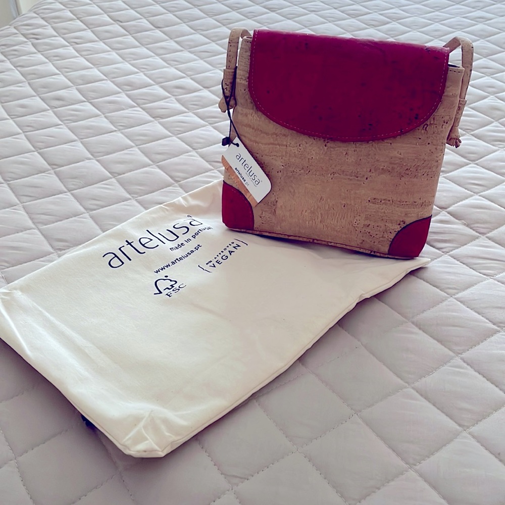 Artelusa Crossbody Bag